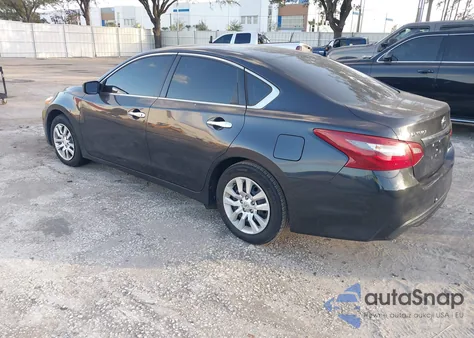 2018 Nissan Altima 2.5 S z USA, uszkodzony, nr VIN 1N4AL3APXJC478652